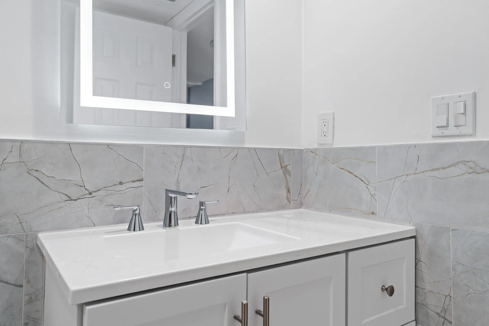 Illuminating Vanity