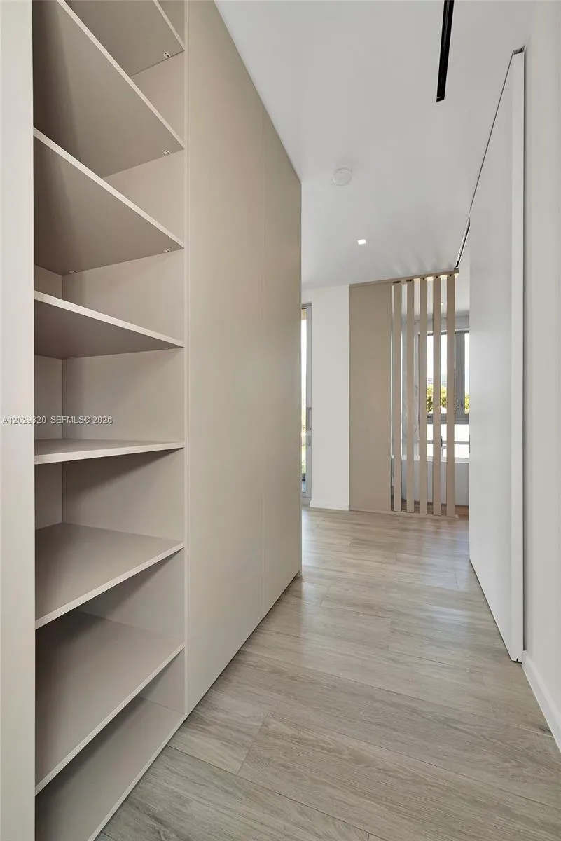 Property photo 212