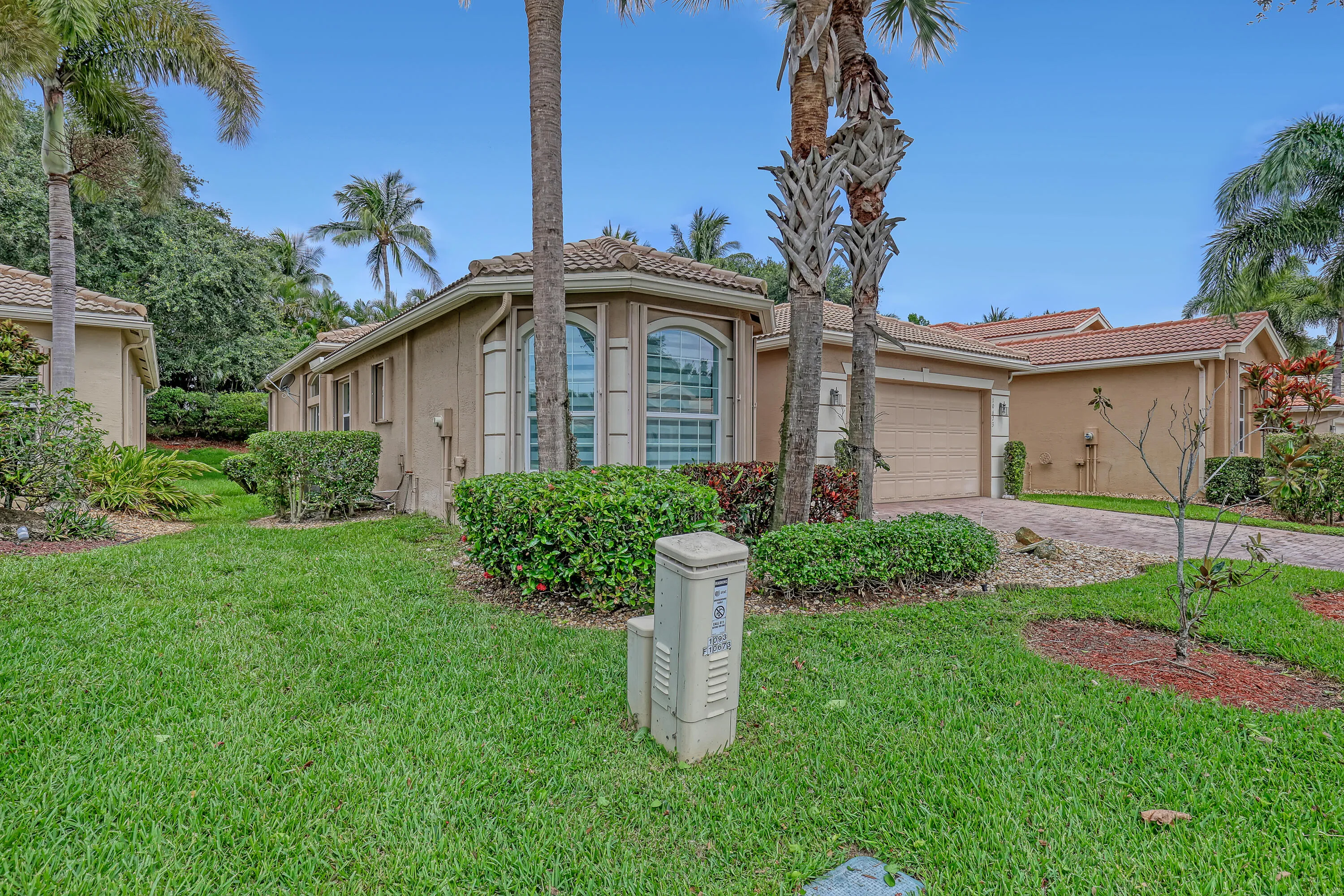 10673 Richfield (3)
