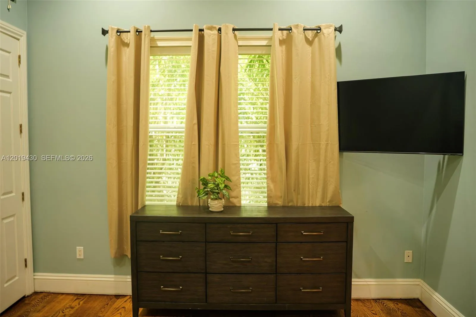 Property photo 38