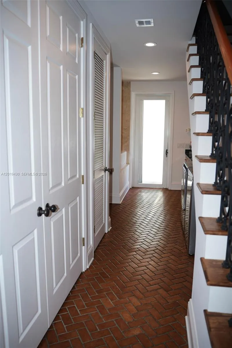 Property photo 50