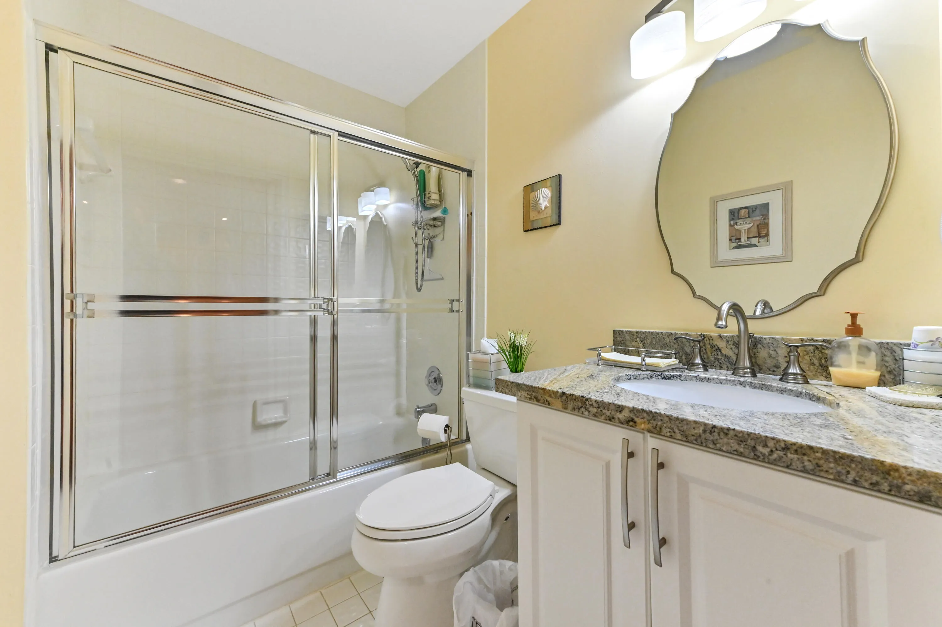 20 bathroom 02