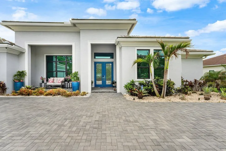 004-2893SWGoldenglowDrive-PalmCit