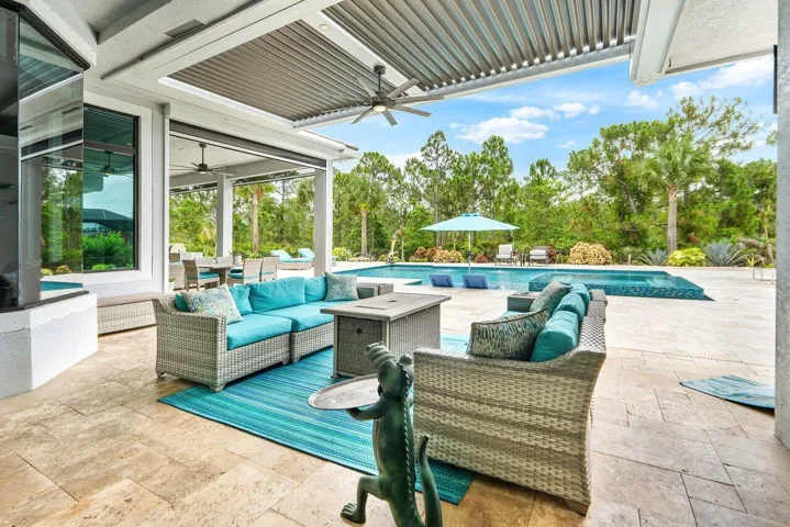 051-2893SouthwestGoldenglowDrive-PalmCit