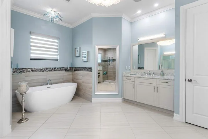 027-2893SouthwestGoldenglowDrive-PalmCit