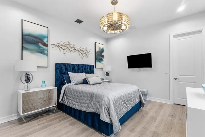 040-2893SouthwestGoldenglowDrive-PalmCit