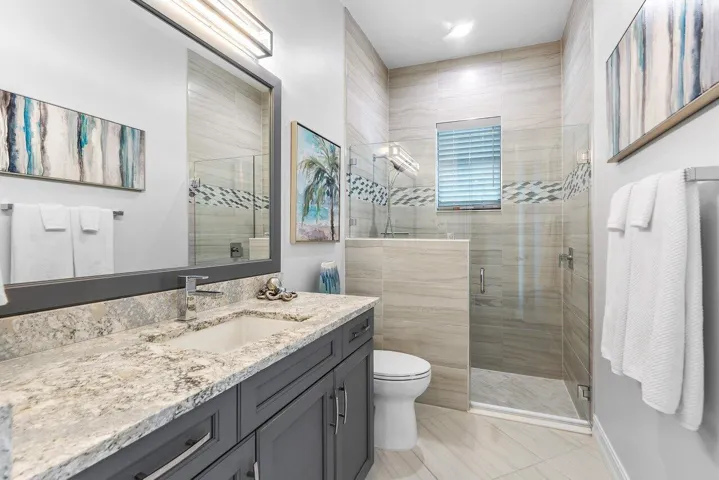 039-2893SouthwestGoldenglowDrive-PalmCit