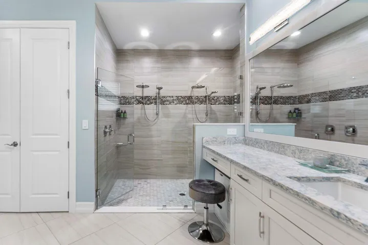 026-2893SouthwestGoldenglowDrive-PalmCit