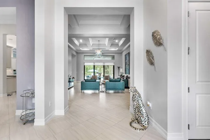 006-2893SouthwestGoldenglowDrive-PalmCit