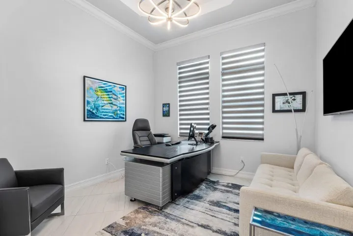 041-2893SouthwestGoldenglowDrive-PalmCit