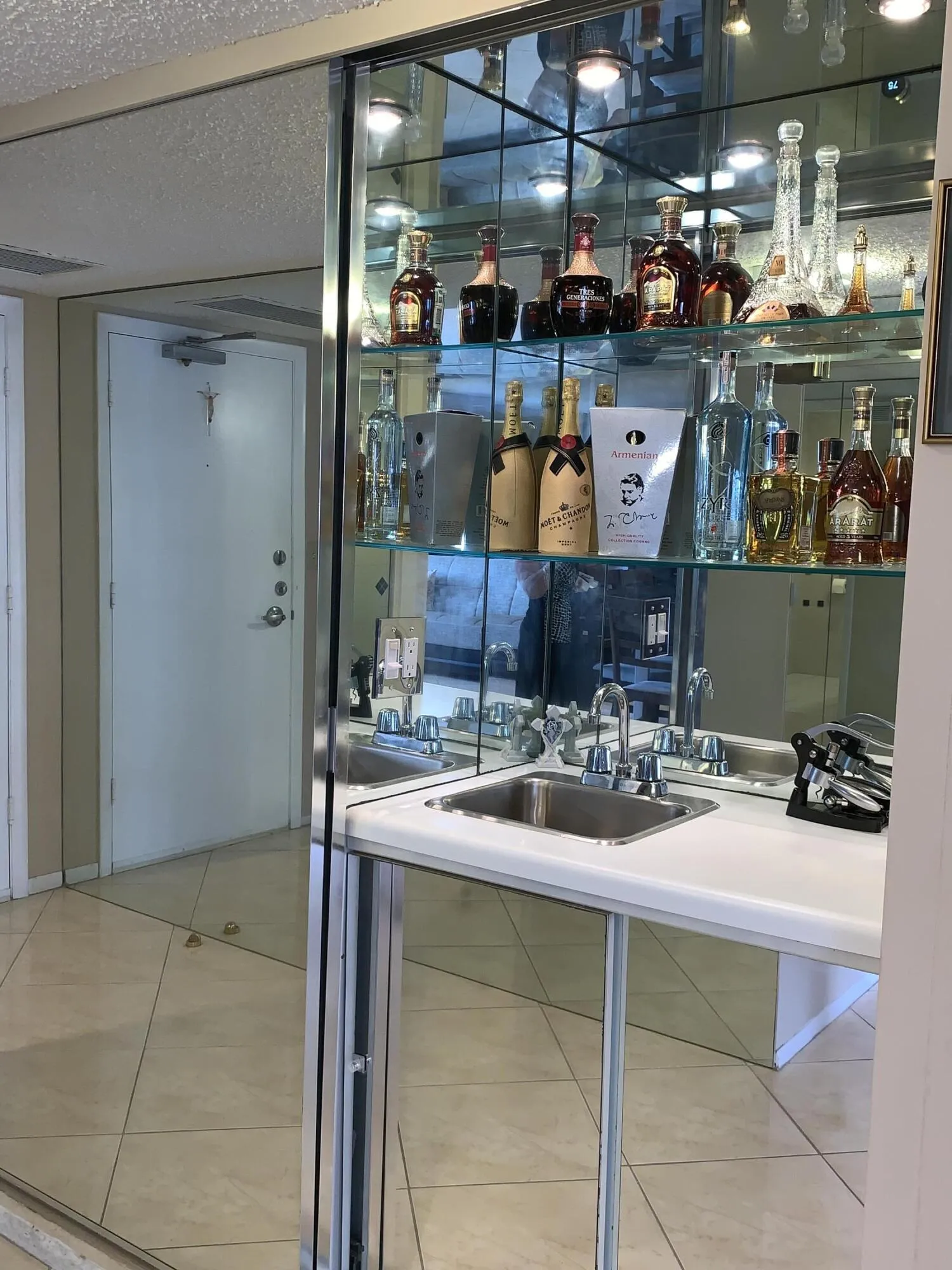 bar