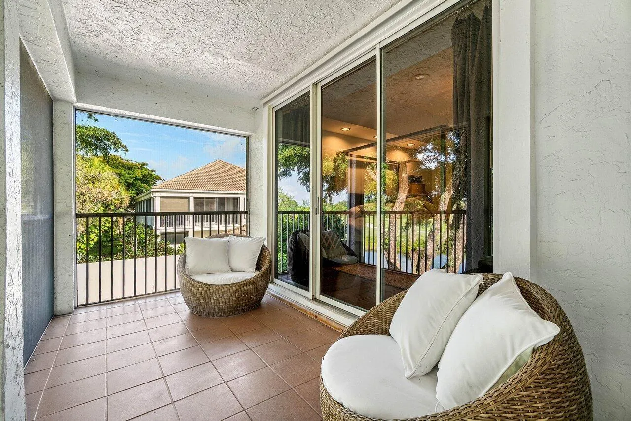 043-11823PebblewoodDrive-Wellington-FL-3