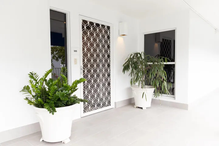 3100 NE 47th Court, 305