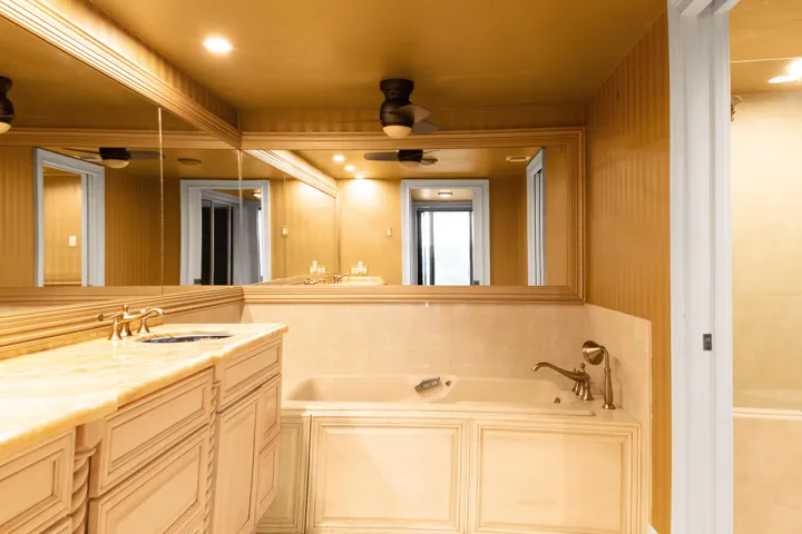 3100 NE 47th Court, 305