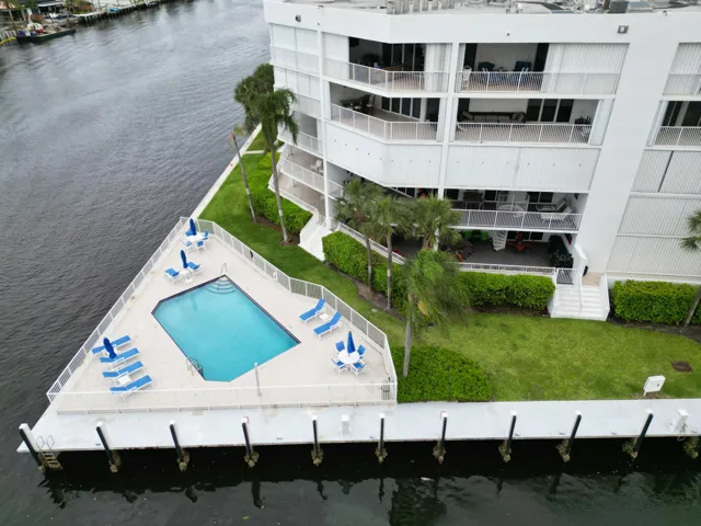 3100 NE 47th Court, 305