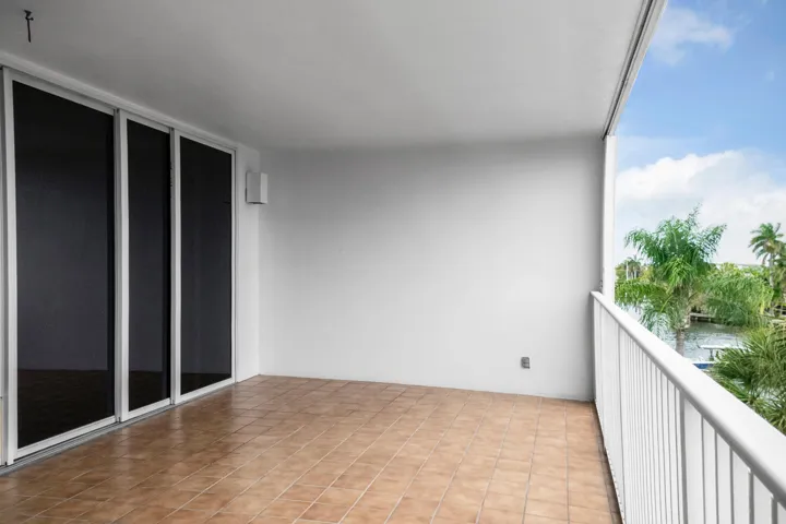 3100 NE 47th Court, 305