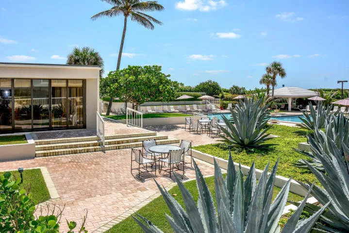 pool deck