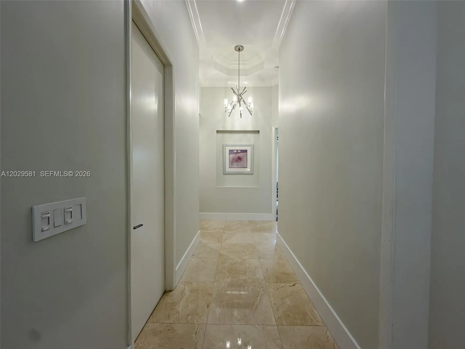 Hall to the secondary bedrooms