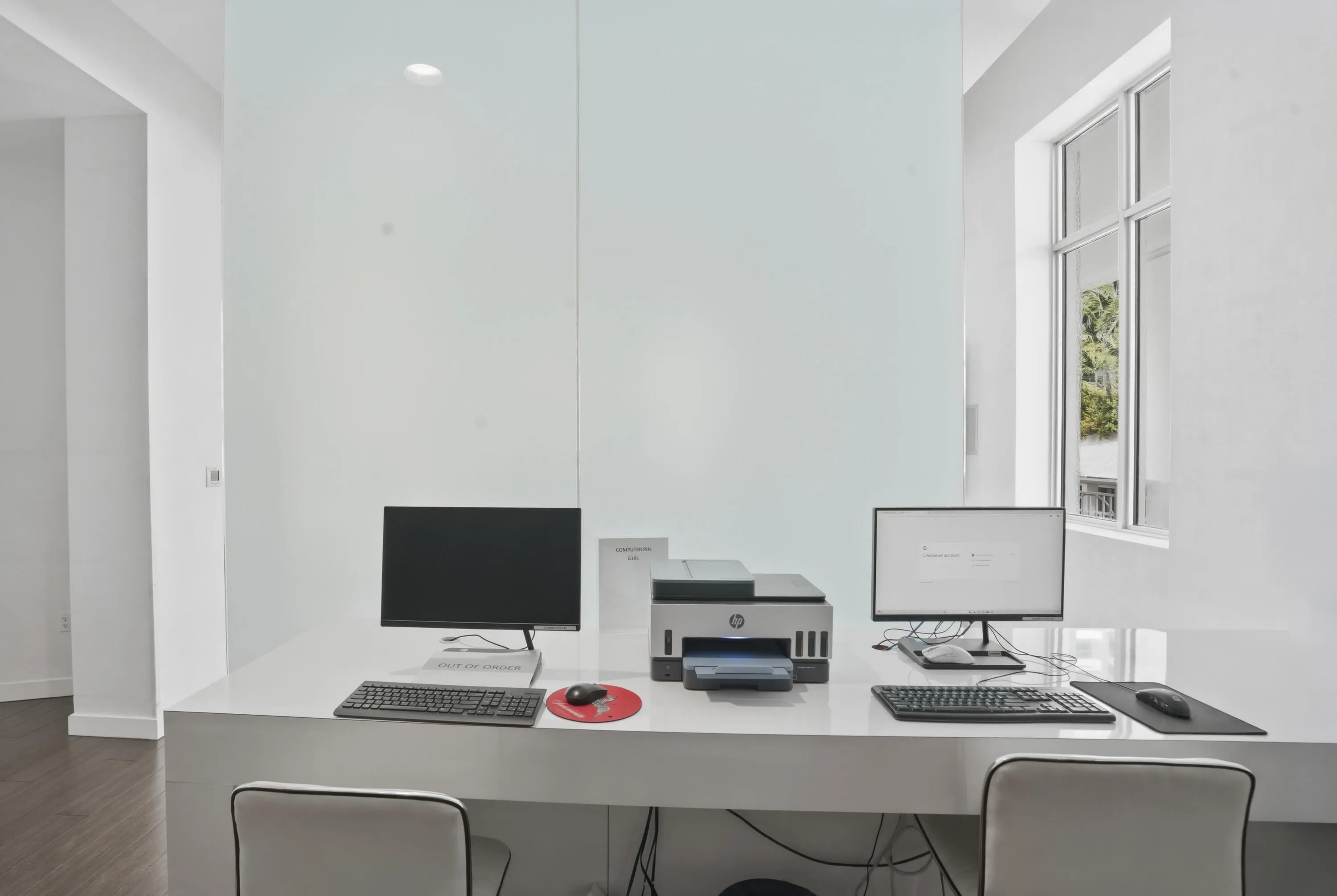 Business center and computer room