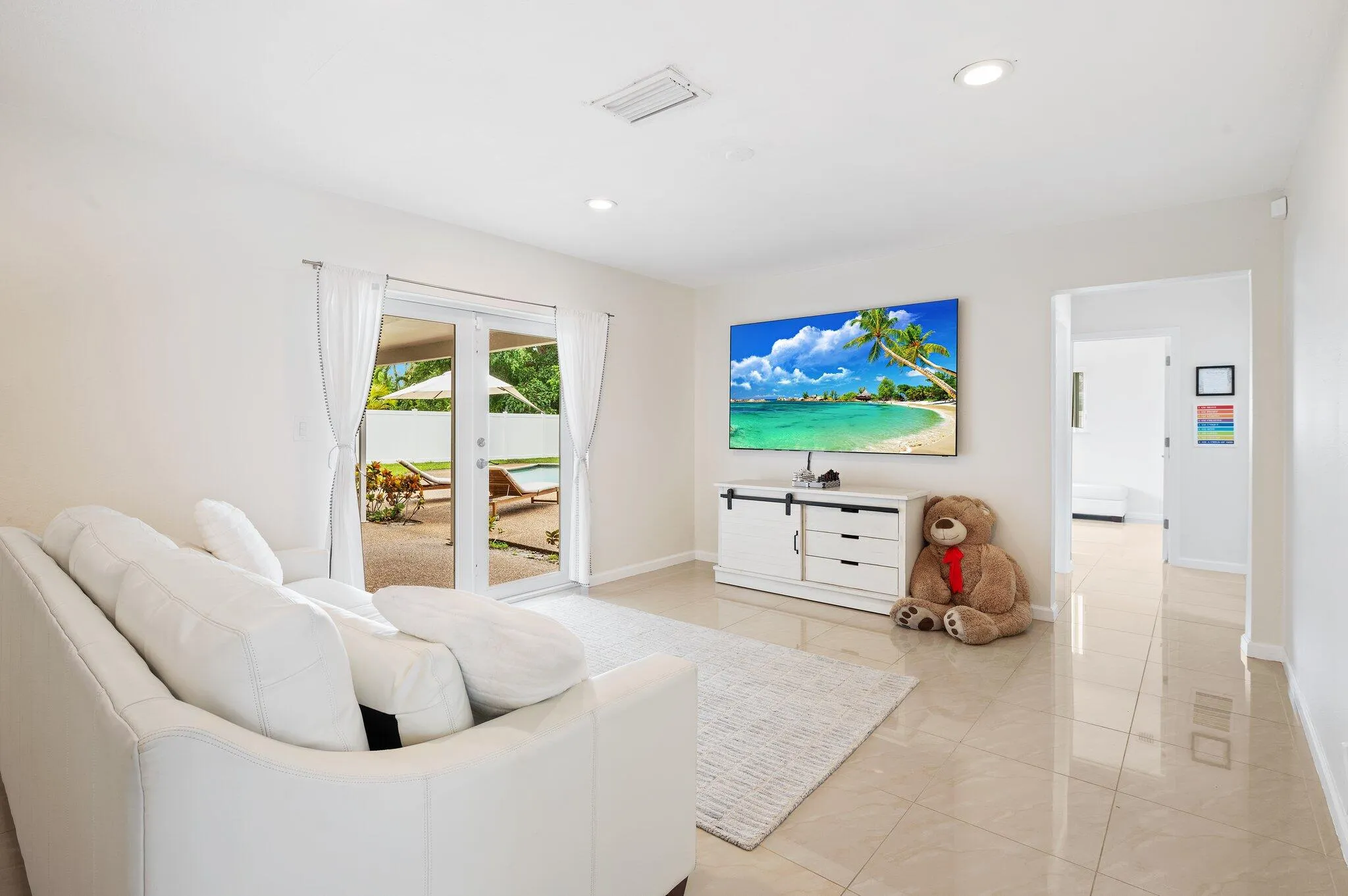 3-web-or-mls-6101-sw-9th-st