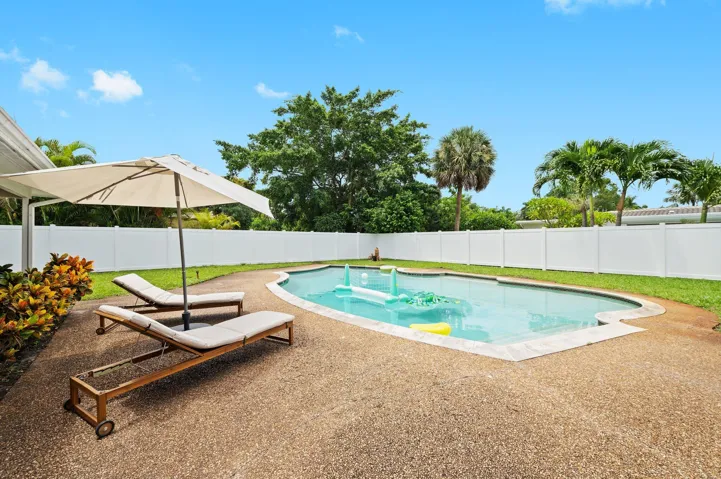26-web-or-mls-6101-sw-9th-st