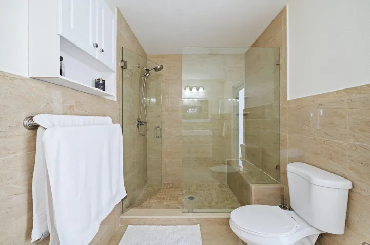 19-web-or-mls-6101-sw-9th-st
