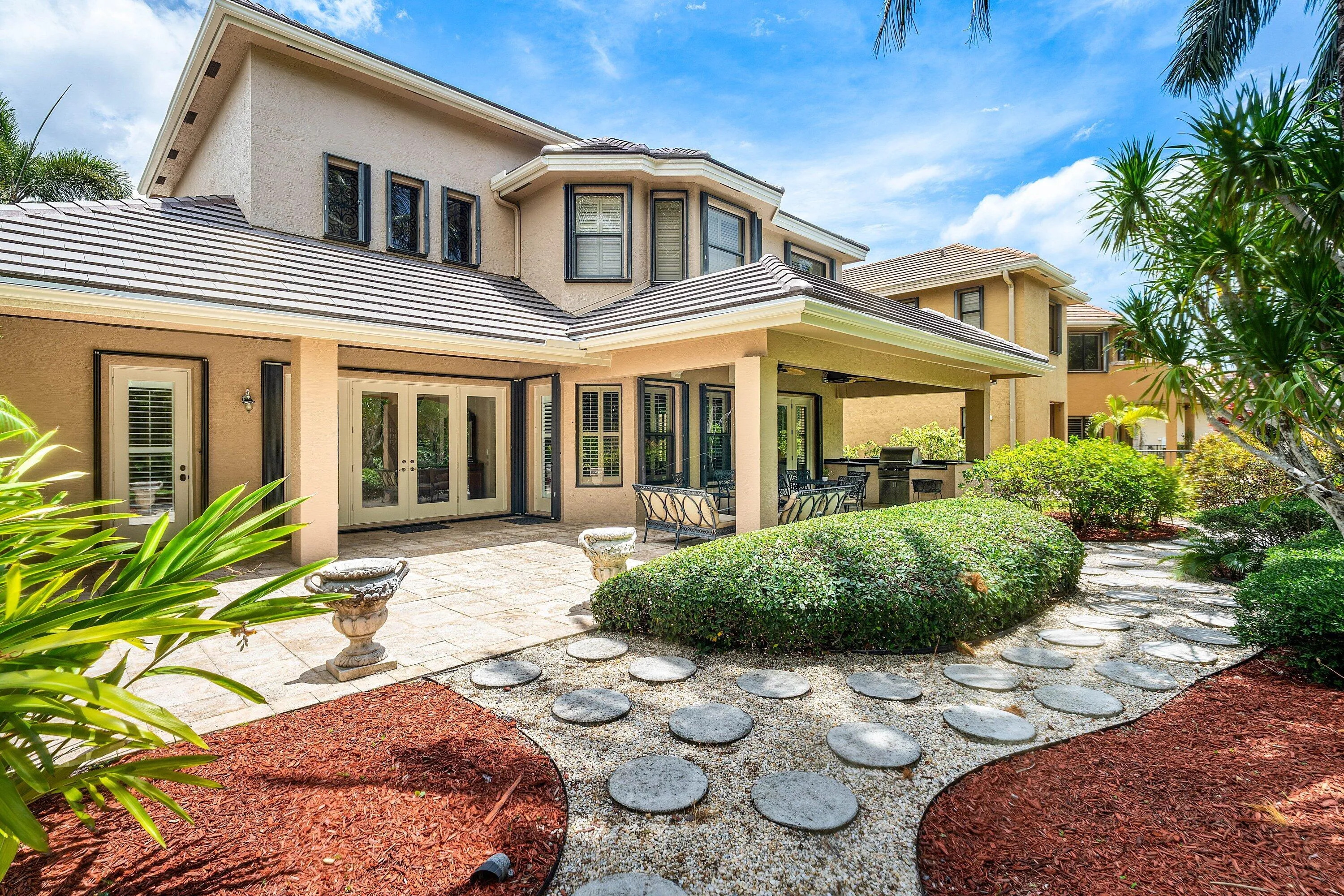011-10380TrianonPlace-Wellington-FL-3344