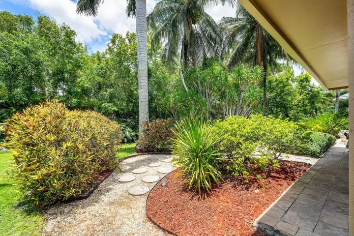 013-10380TrianonPlace-Wellington-FL-3344