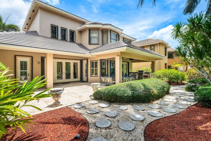 011-10380TrianonPlace-Wellington-FL-3344
