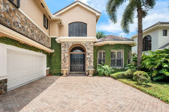 004-10380TrianonPlace-Wellington-FL-3344