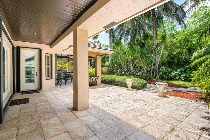 010-10380TrianonPlace-Wellington-FL-3344