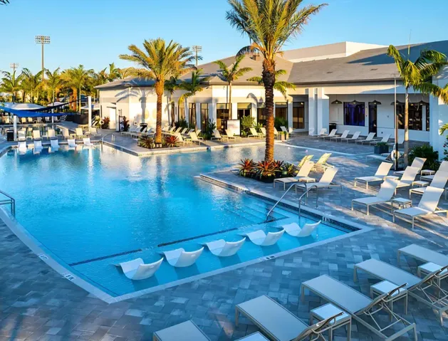 Pool Lotus Edge