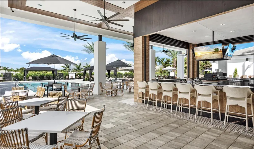 Bistro & Bar