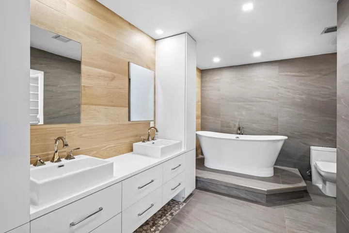 Main Bath