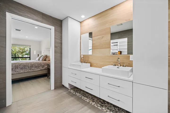 Main Bath