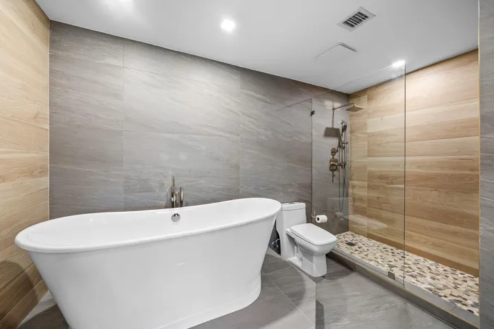 Main Bath