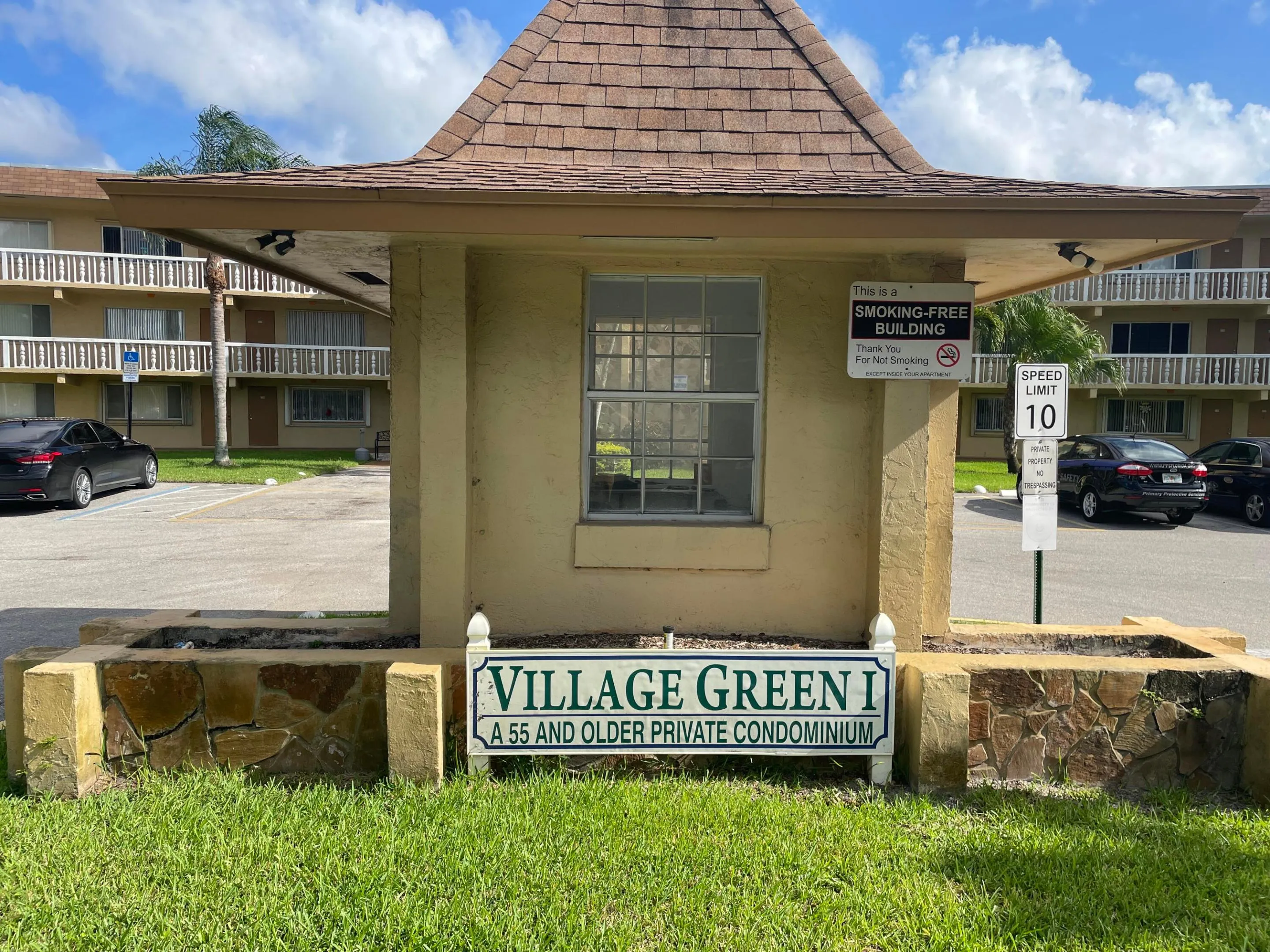Community entrance on Purdy Lane