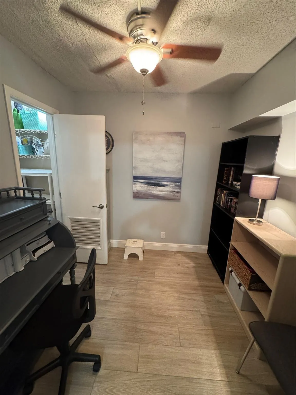 2ND ROOM W CLOSET