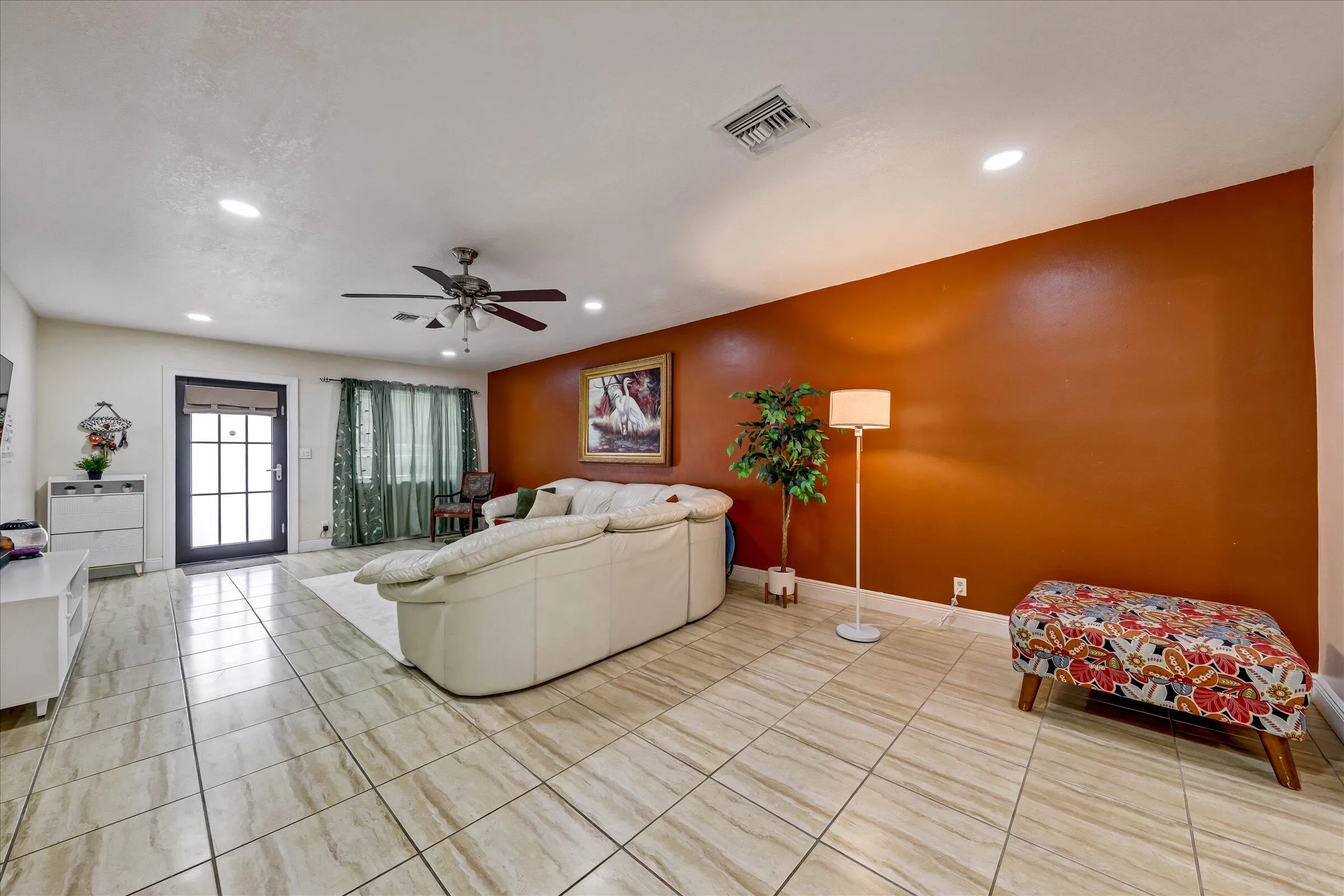 11-3850 NE 12th Terrace-11