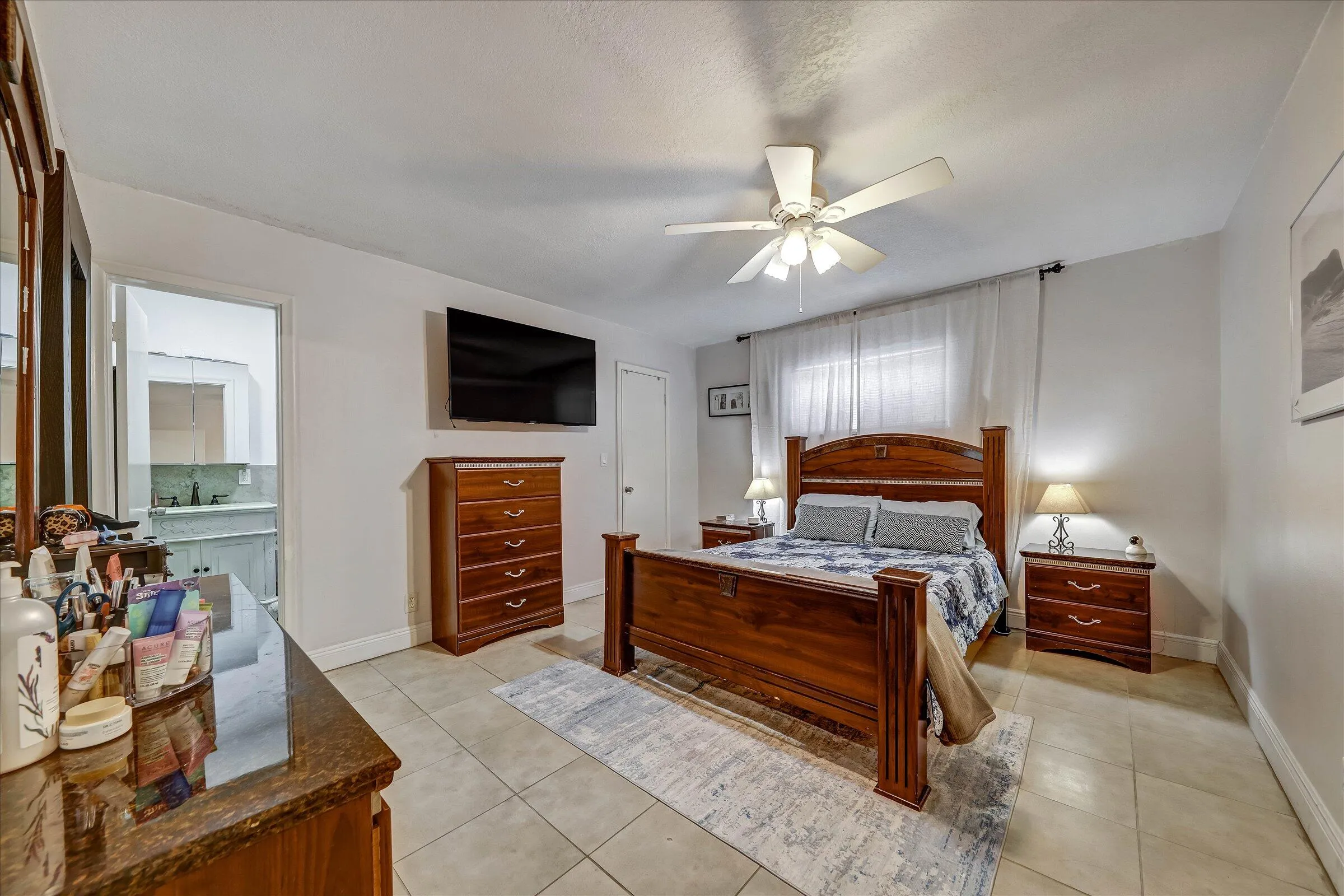 22-3850 NE 12th Terrace-22