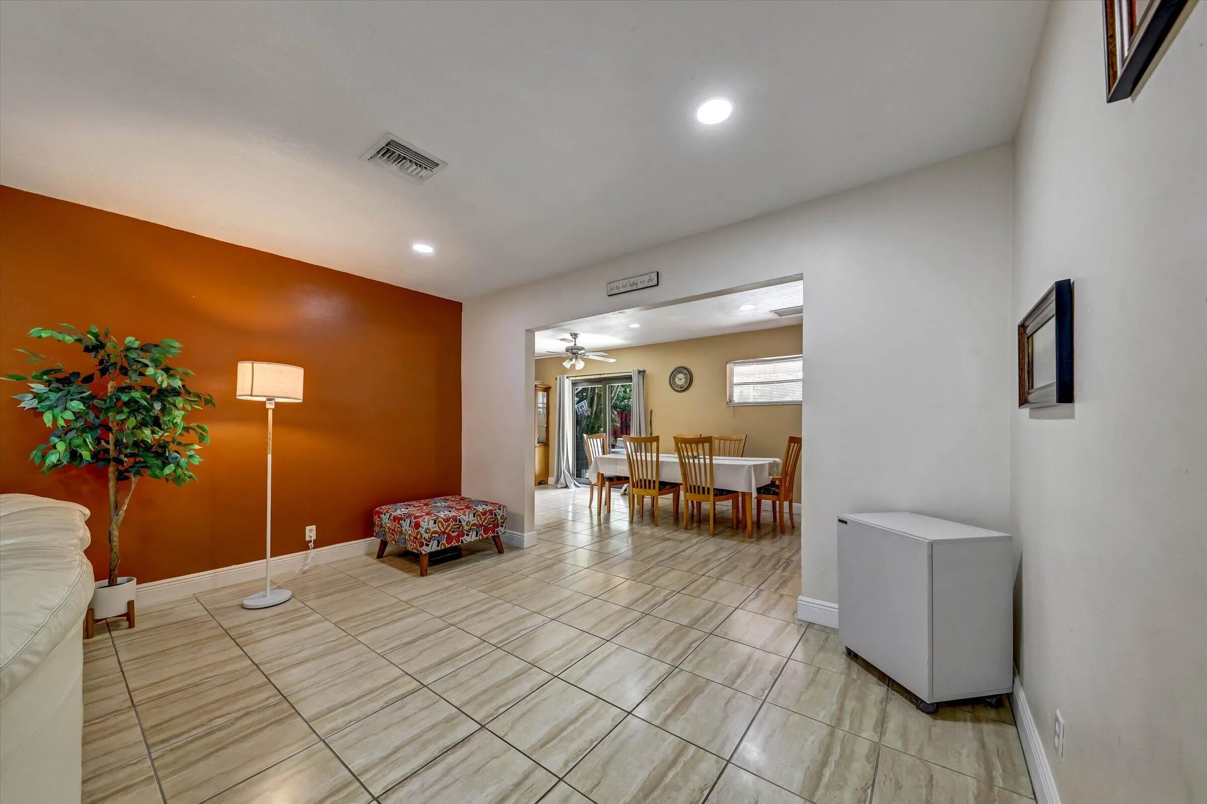 10-3850 NE 12th Terrace-10