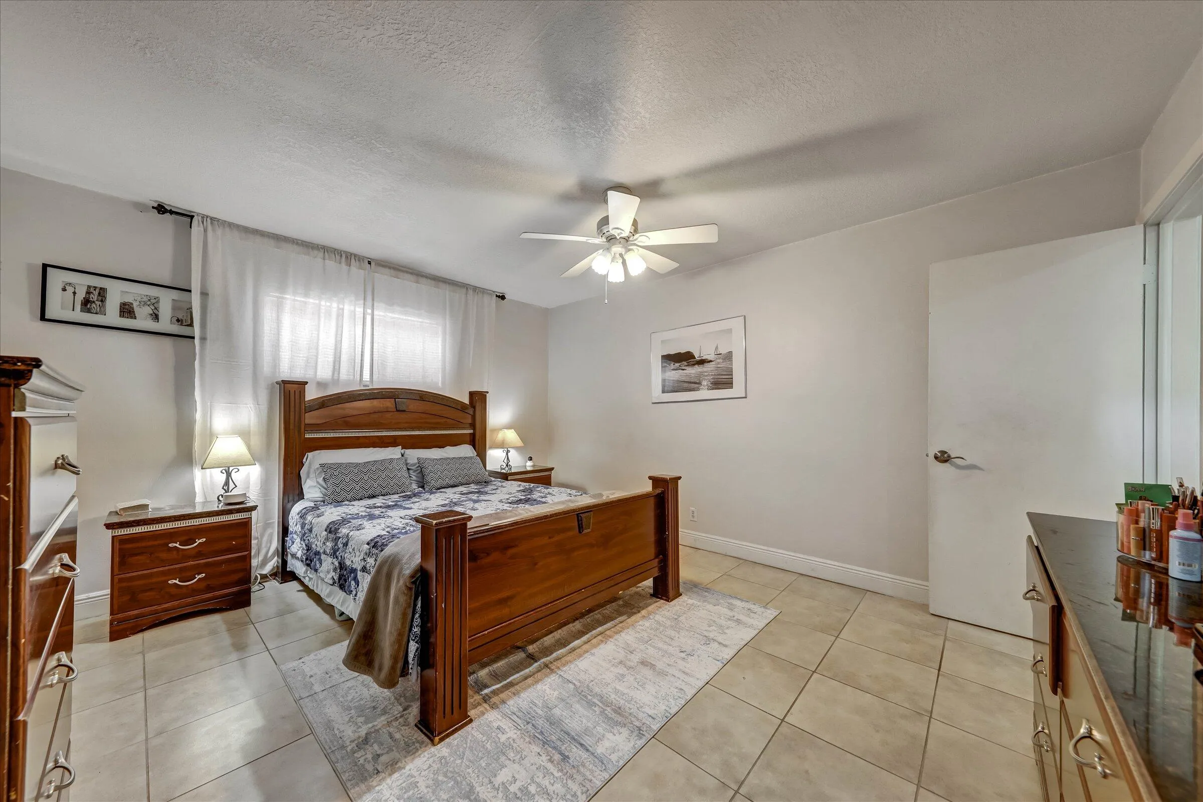 23-3850 NE 12th Terrace-23