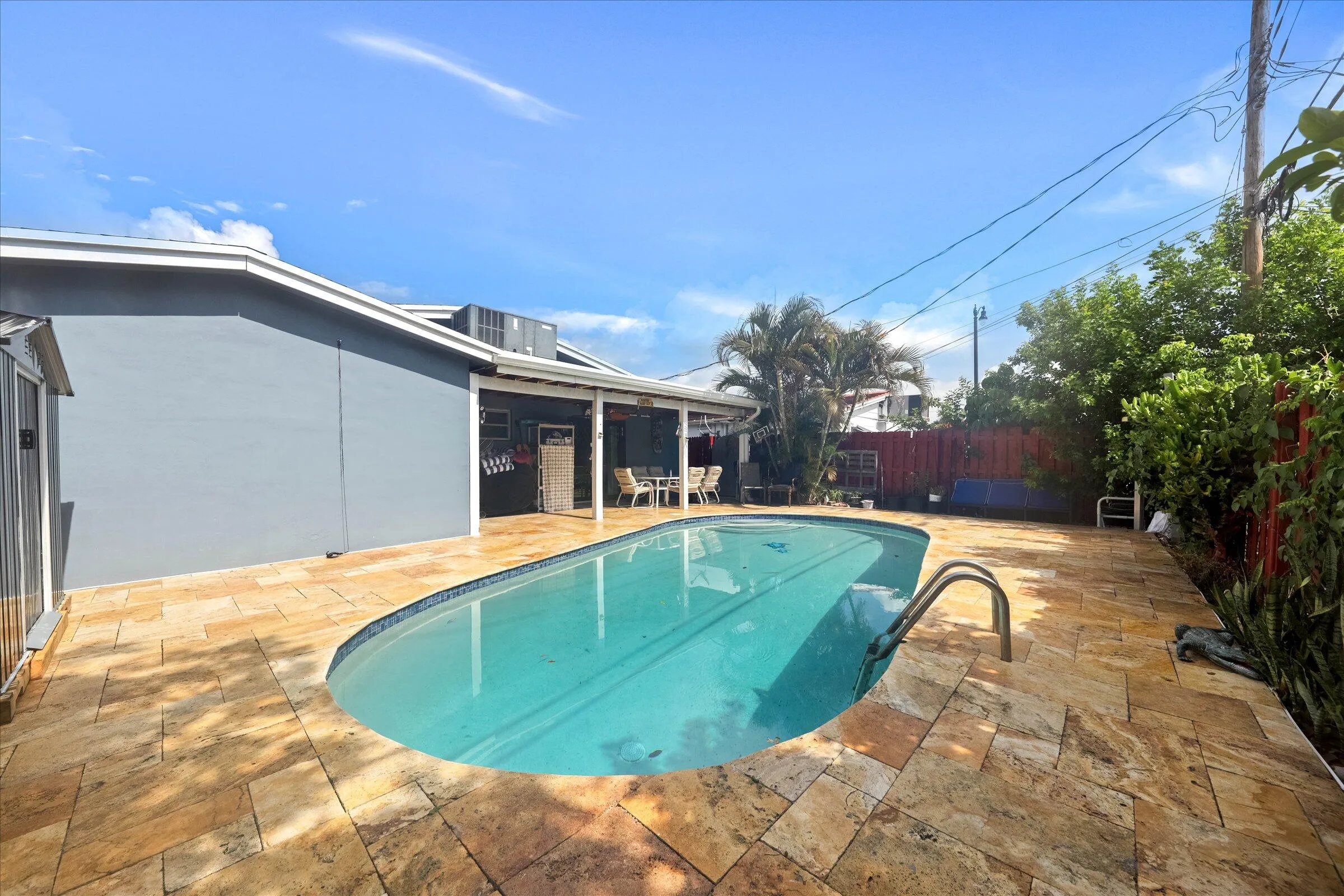 35-3850 NE 12th Terrace-35