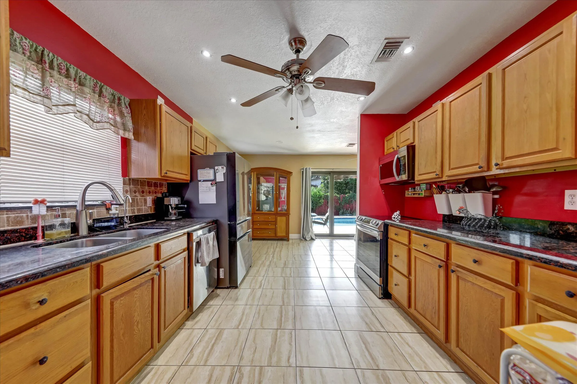 20-3850 NE 12th Terrace-20