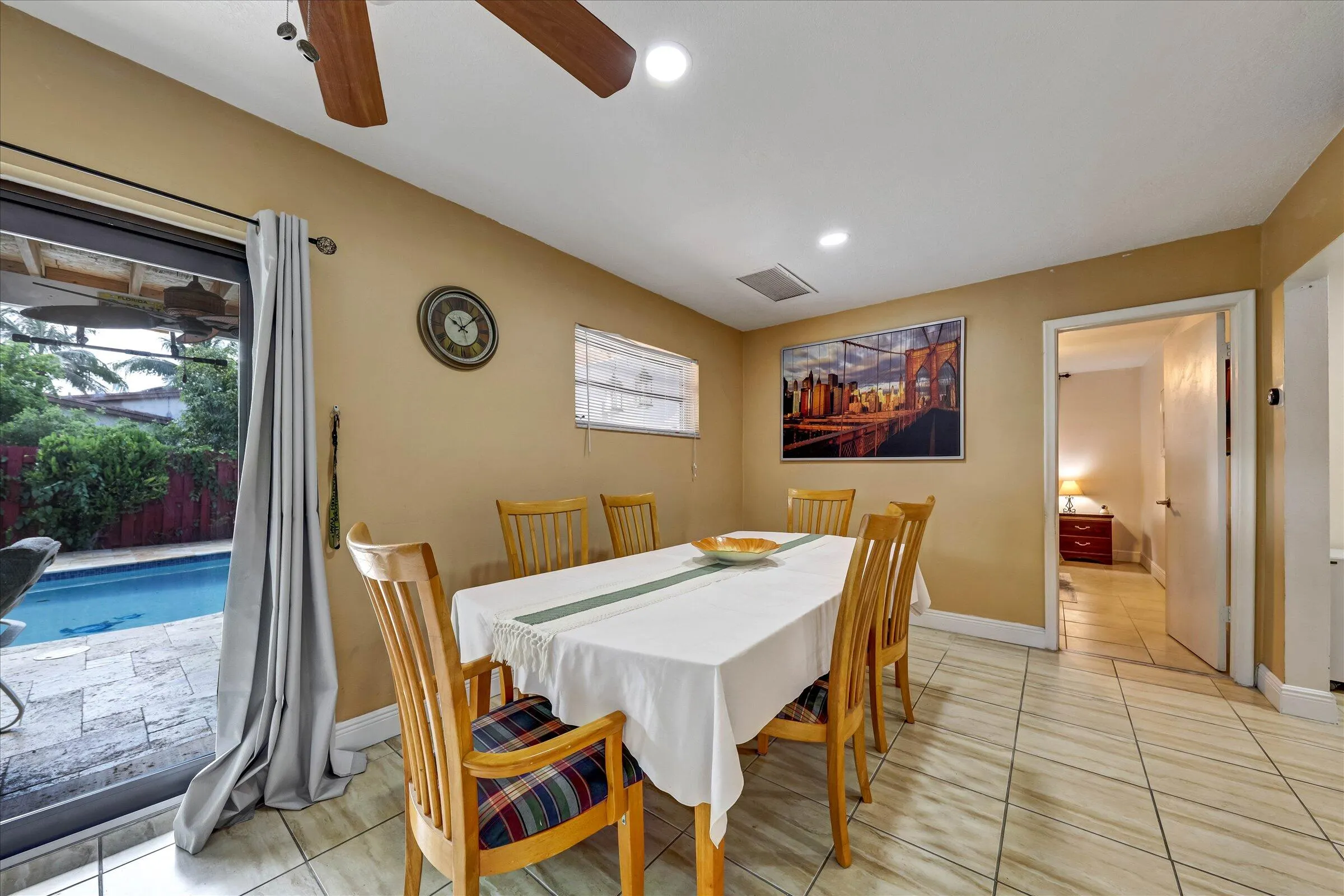 13-3850 NE 12th Terrace-13