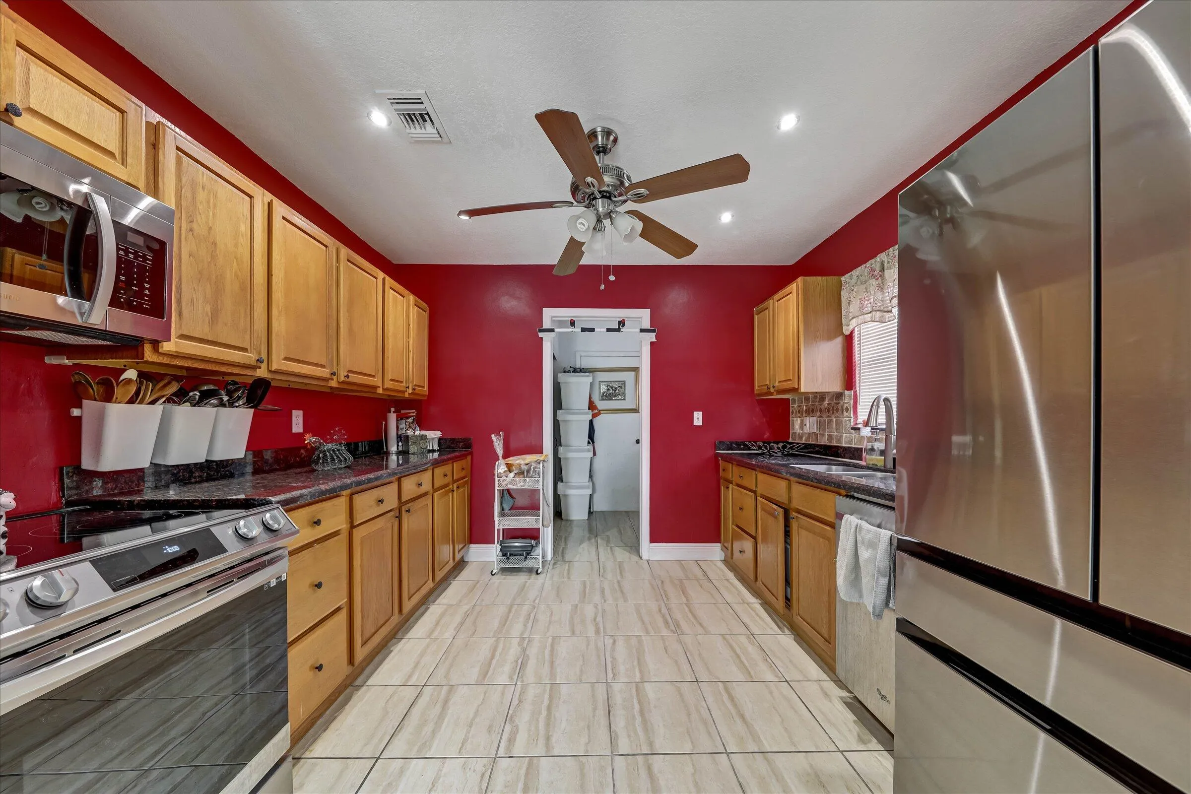 18-3850 NE 12th Terrace-18