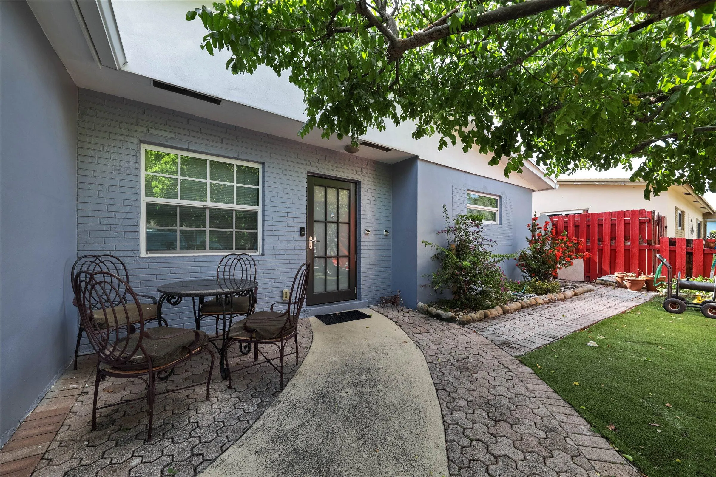 05-3850 NE 12th Terrace-5