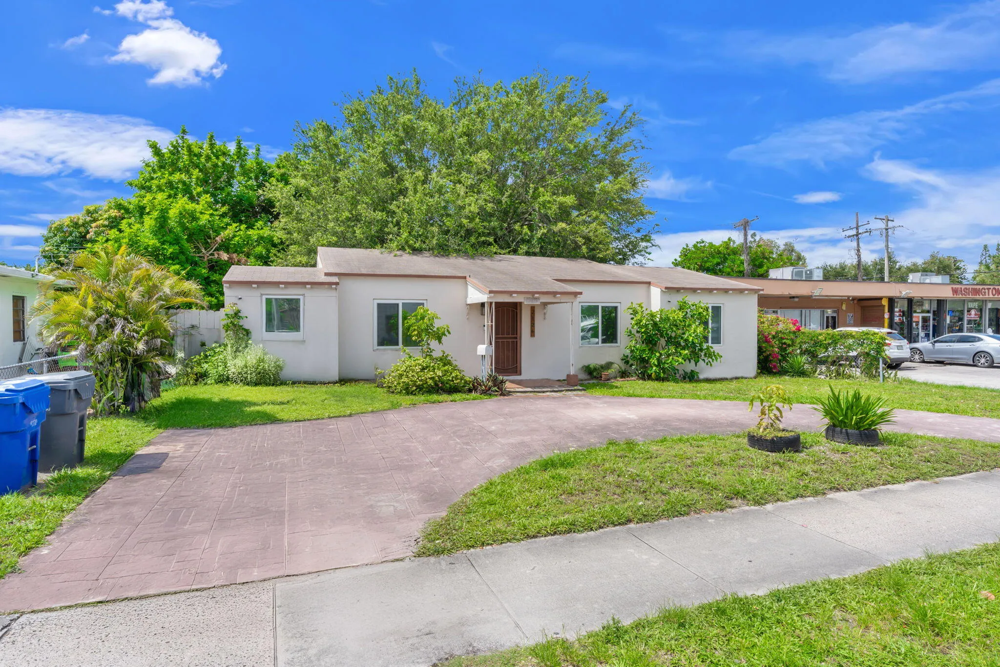 3-web-or-mls-2126 Washington St Hollywoo