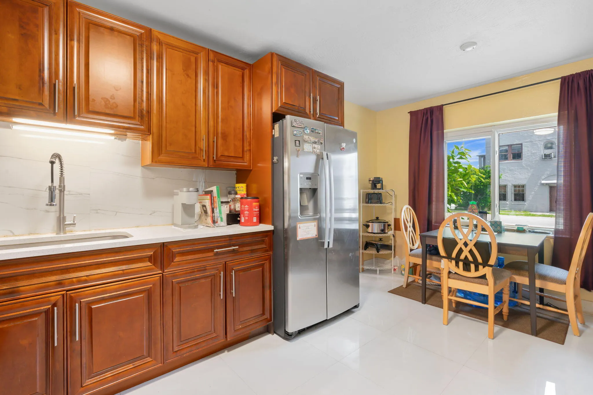 4-web-or-mls-2126 Washington St Hollywoo