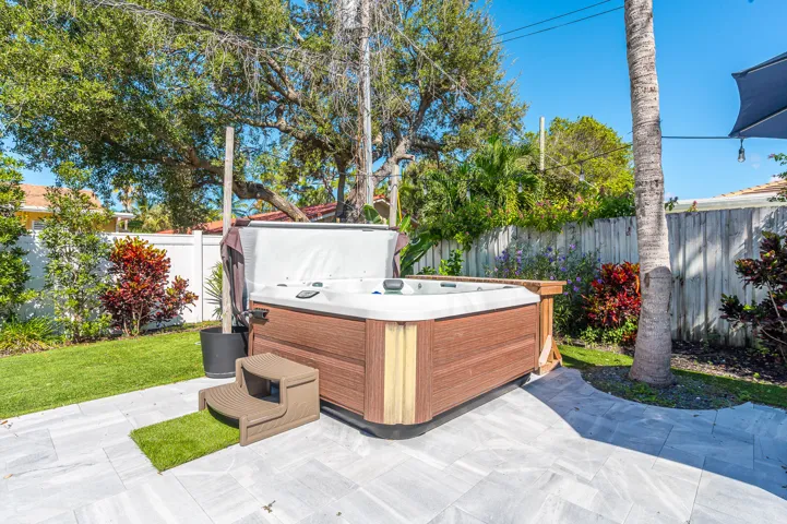 Hot Tub